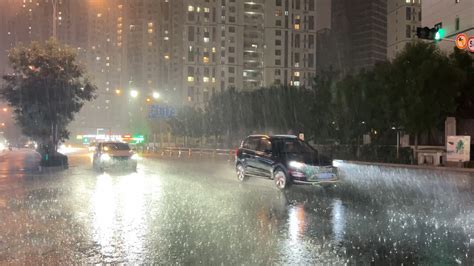 人工增雨显成效 增雨抗旱又降温