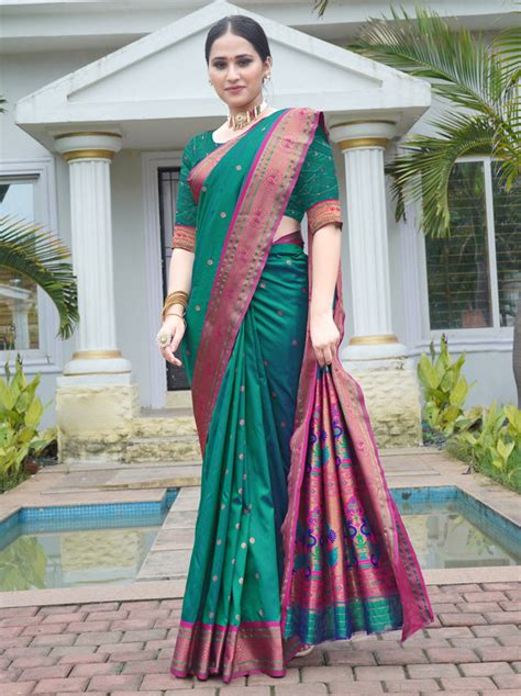 TrendOye: Shop Latest Designer Wedding Sarees And Lehengas In India