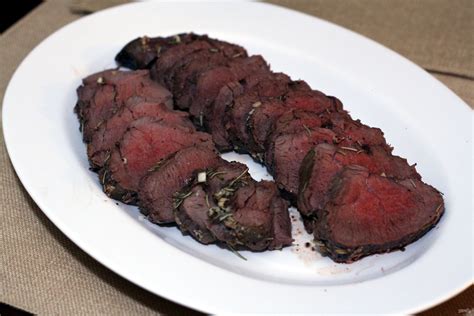 Мясо лося в духовке - пошаговый рецепт с фото на Повар.ру
