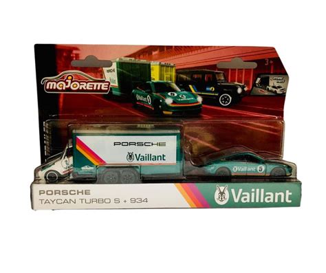 Porsche: Taycan Turbo S + 934 - Race Trailer | Majorette – Krazy ...