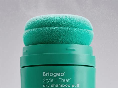 I Tried Briogeo's New Dry Shampoo Puff