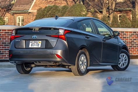 Toyota PRIUS 2021 - обзор, цены, видео, фото, технические характеристики, проблемы