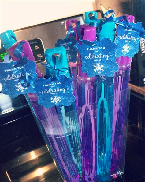 Frozen party favors!! #frozenbirthdayparty Frozen party favors!! Frozen ...