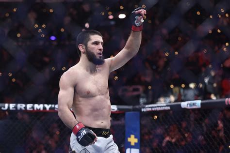 Sonnen names a fighter who can beat Makhachev – RingSide24