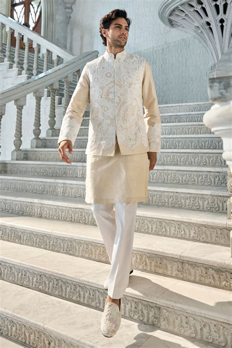 Nude Cut Work Bundi Set – Seema Gujral