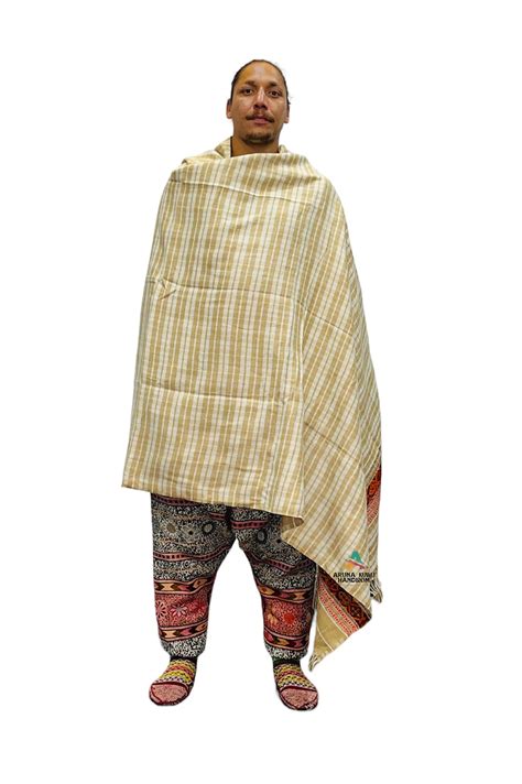 Lohis: Traditional Handwoven Woolen Wraps Online - Lohis