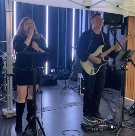 Integrity Duo Live at Flanagans, Flanagans Border Inn, Bacchus Marsh ...
