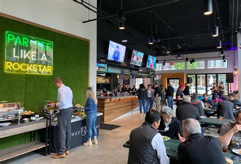 Fairway Social Trilith | Full Swing Indoor Golf & Virtual Fairways