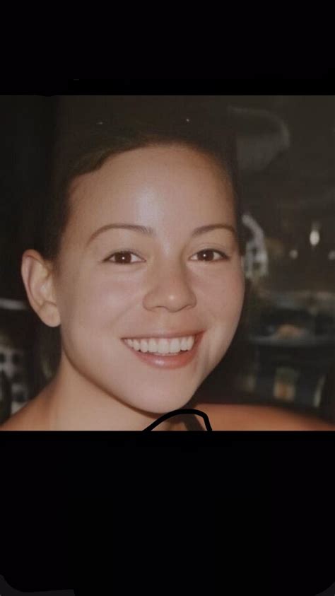 Mariah looks great without makeup. I’m not sure when this was tho ...