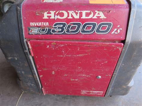 Honda EU3000IS Generator - 3000 Watts - Oahu Auctions