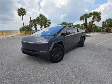 Tesla Cybertruck rental | Rent a Cybertruck on Turo