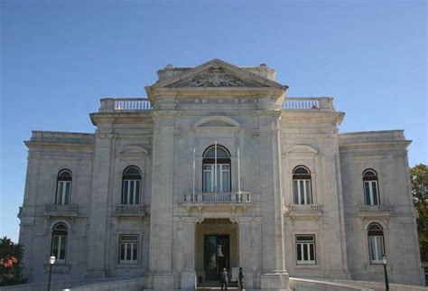 葡萄牙留学---葡萄牙埃武拉大学课程设置及费用简介