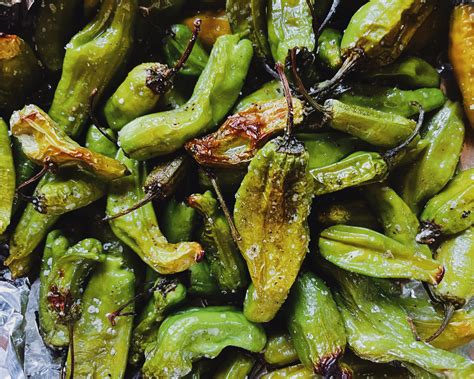 Pepper, Sweet: Italian Pepperoncini – Vintage Seed Co.