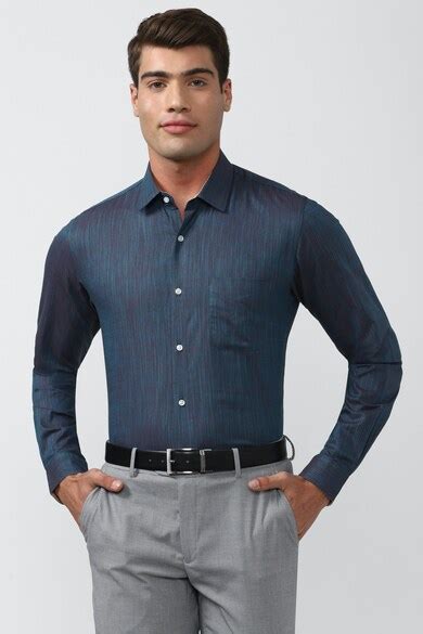 Buy Men Navy Full Sleeves Formal Shirt Online - 724007 | Peter England