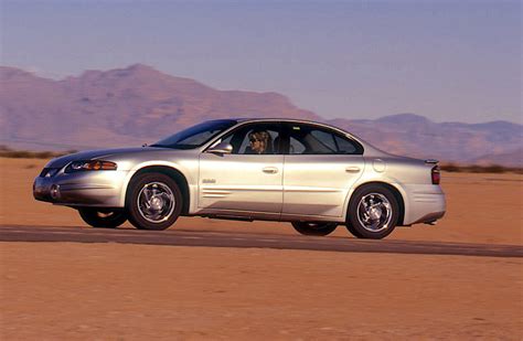 View Photos of the 2000 Pontiac Bonneville SSEi