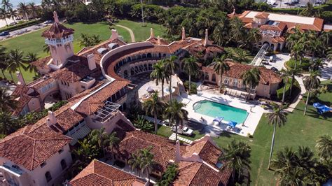 Hunkered at Mar-a-Lago, Trump makes his club a makeshift Situation Room