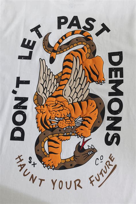 Buy Men's Don't Let Past Demons White Oversized T-Shirt Online | SNITCH