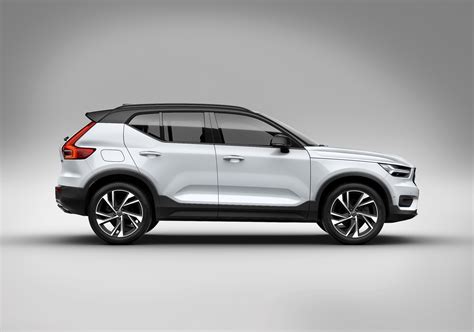 2018 Volvo XC40 T5 AWD Momentum Starting At $35,200 - autoevolution