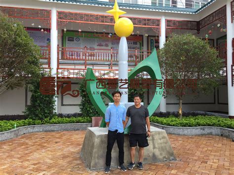 河池环江毛南族自治县第二小学不锈钢雕塑制作-广西善艺雕塑有限公司