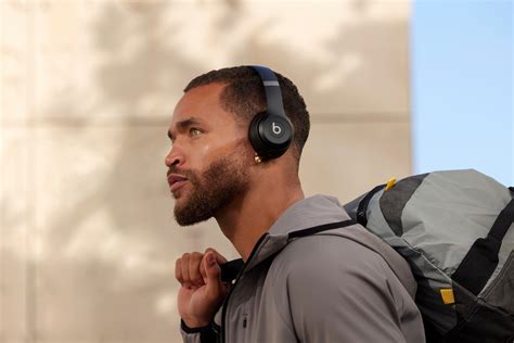 Beats Solo 4 True Wireless On-Ear Headphones Matte Black MUW23LL/A ...