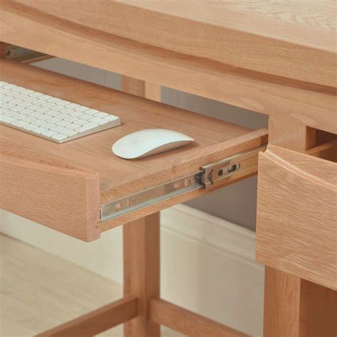 Small Wood Computer Desk 的图像结果