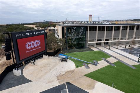 The Rock at La Cantera throwing Winterfest with free activities