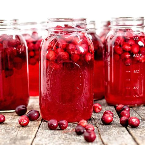 Canning Cranberry Juice (Easy Cranberry Juice Recipe)