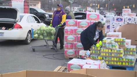 Bountiful Blessings Food Pantry now serving 3,300 people a week | wcnc.com
