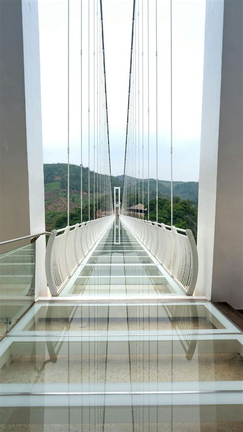 8 Of The Longest Glass Bridges In The World