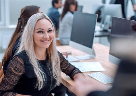 Employee 的图像结果