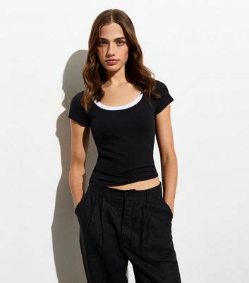 Black Scoop Neck Short Sleeve T-Shirt | New Look