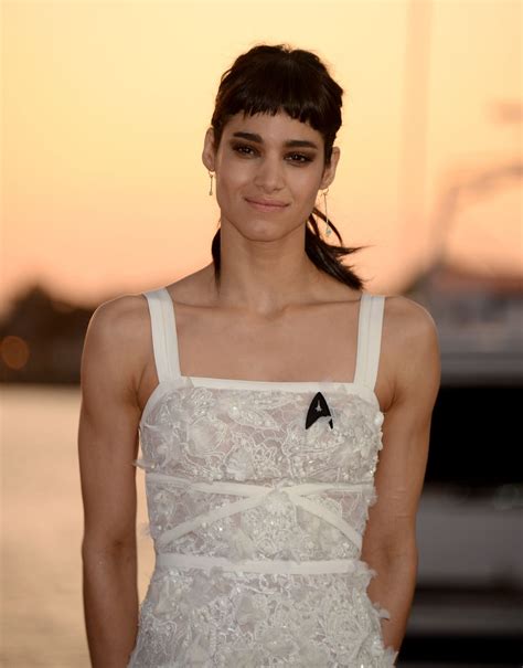 Sofia Boutella – Paramount Pictures’ ‘Star Trek Beyond’ Premiere in San Diego • CelebMafia