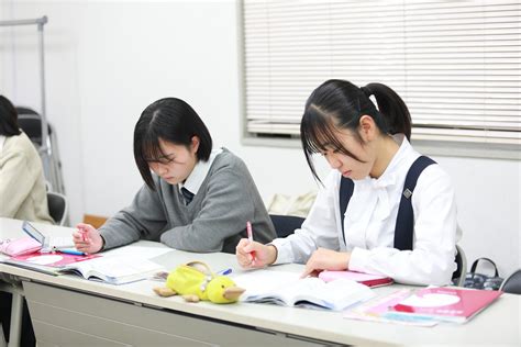 Student Enrollment Form HTML Java 的图像结果