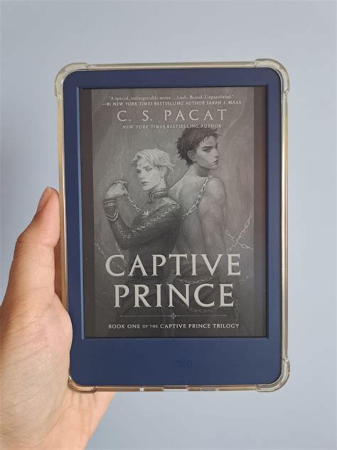 Captive Prince (The Captive Prince Trilogy Book 1) eBook : Pacat, C. S ...
