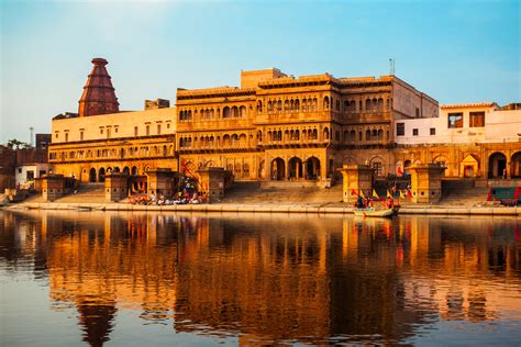 Places to Visit in Vrindavan: Temples & Ghats | Future Generali