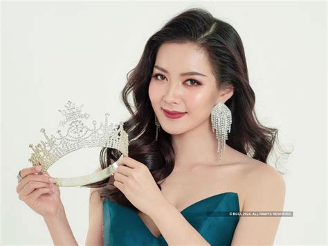 Kaye Cheung wins the title Miss International Hong Kong 2019