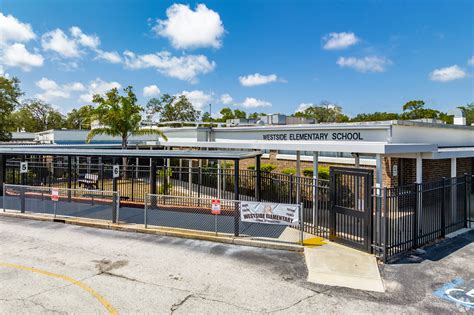 Spring Hill, FL City Guide | About Living in Spring Hill - Homes.com