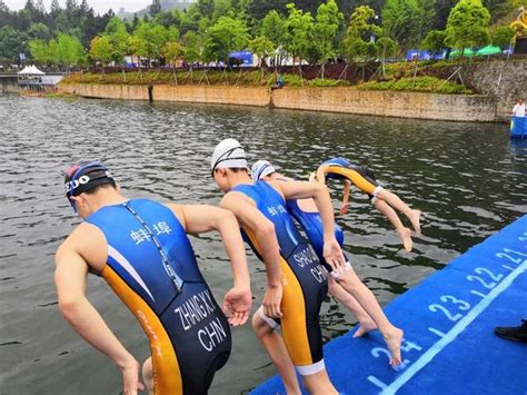 蚌埠市游泳跳水馆组队参加全国二青会铁人三项资格赛_比赛