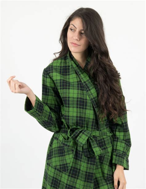 Leveret Women's Black & Green Plaid Flannel Robe – Leveret Clothing