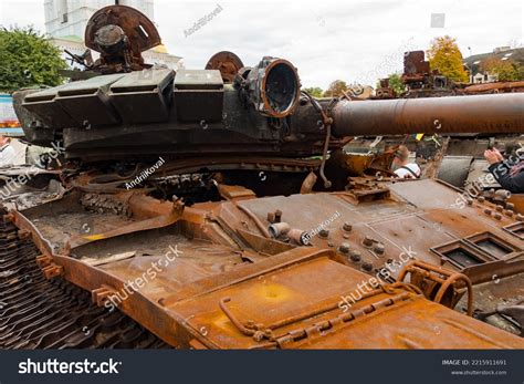 Tank Turrets: Over 14,126 Royalty-Free Licensable Stock Photos ...