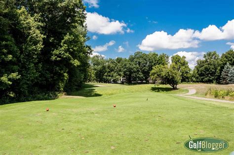 Maple Brook Golf Course Review - GolfBlogger Golf Blog