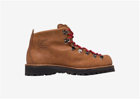 Best Leather Hiking Boots Men's at Fernando Smith blog