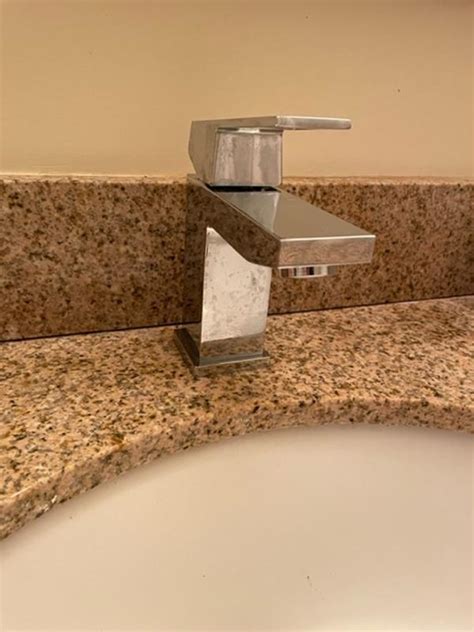 GROHE Eurocube Starlight Chrome Single Hole 1-Handle WaterSense ...