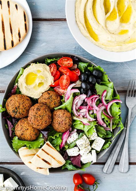 Easy Falafel Salad Bowls - Mom's comfort food - Karinokada