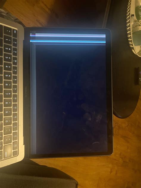 My Girlfriend's Macbook Broke? : r/macbookair