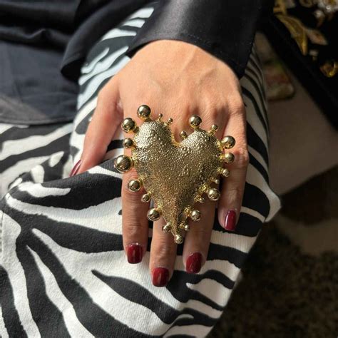Very Big Heart Ring | Anti-Tarnish | Water Resistant | Gift Box Packin ...