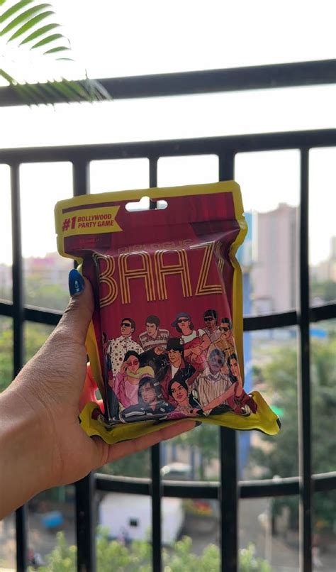 Dialogue Baazi - The #1 Bollywood Party Game – Dring India