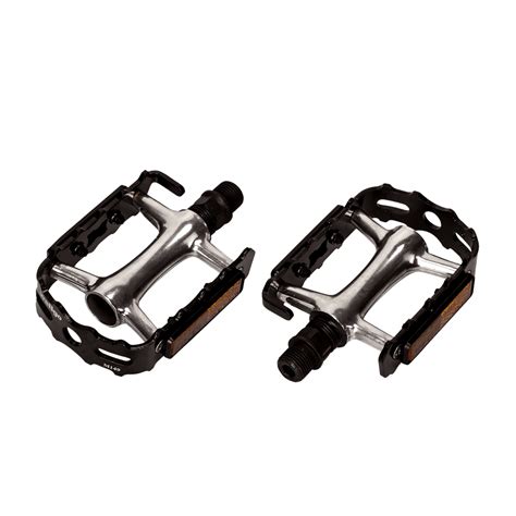 Wellgo Flat Platform Pedals | M20 Alloy | Cycling Boutique
