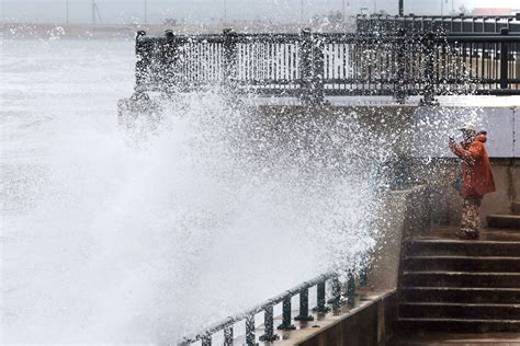Nor'easter has already dumped more than a foot of snow in multiple ...