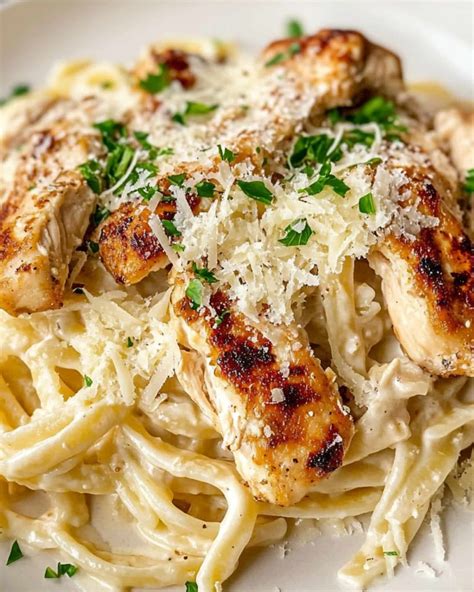 Cajun Chicken Alfredo Recipe - Yumyy